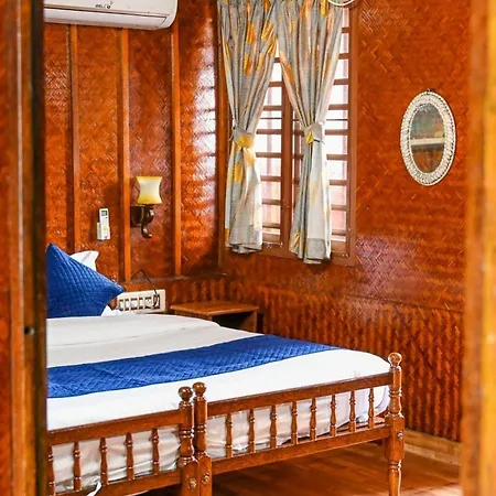 Sajeev Home Stay Cherai Beach Room photo