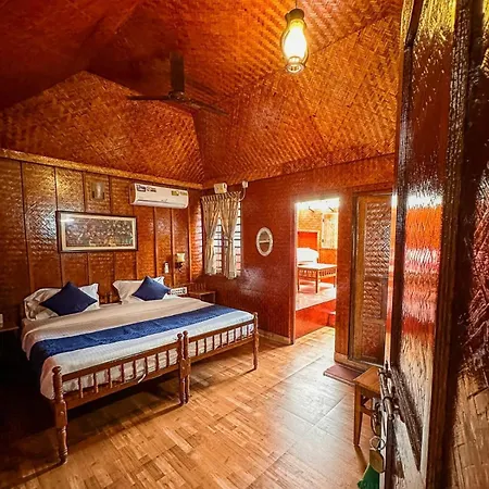 Sajeev Home Stay Cherai Beach Room photo