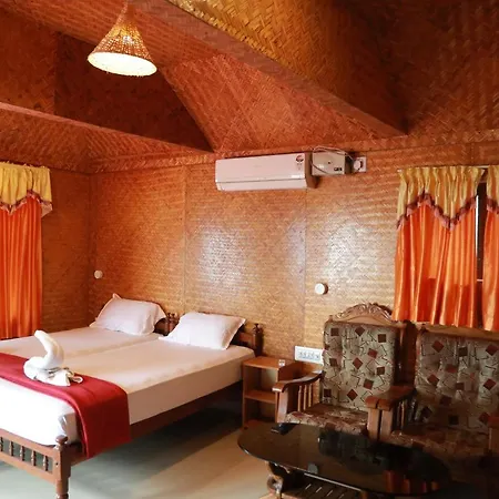 Sajeev Home Stay Cherai Beach Exterior photo