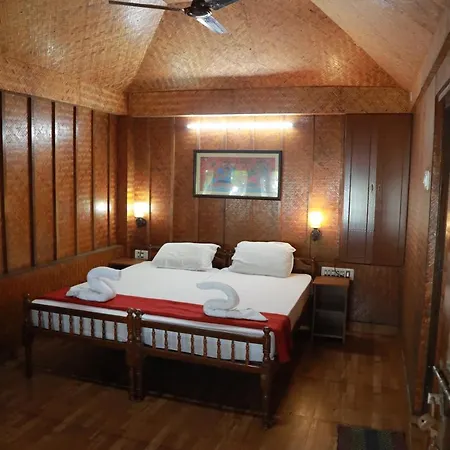 Sajeev Home Stay Cherai Beach Exterior photo