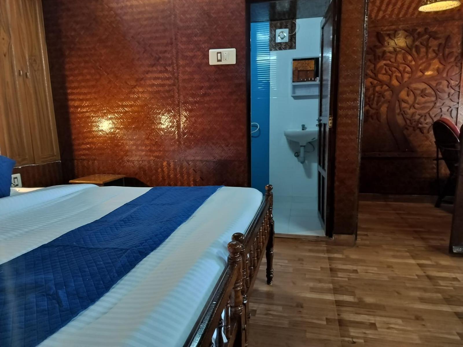 Sajeev Homestay *