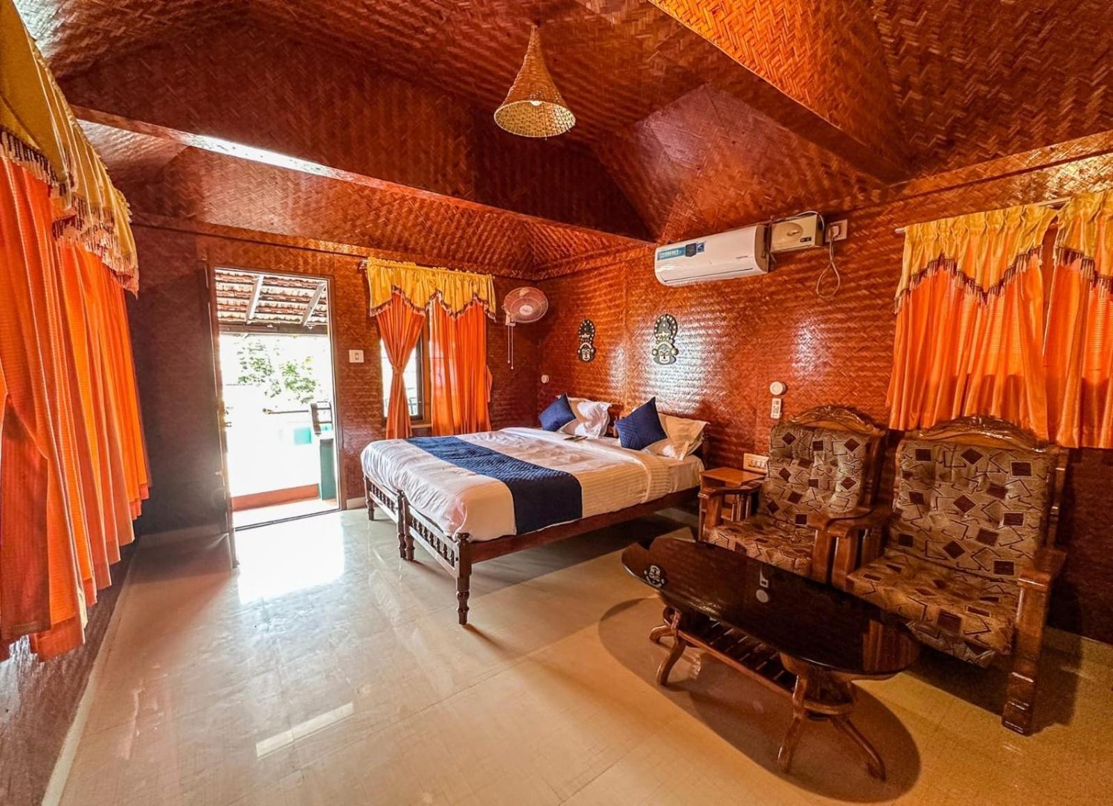 Homestay Sajeev *
