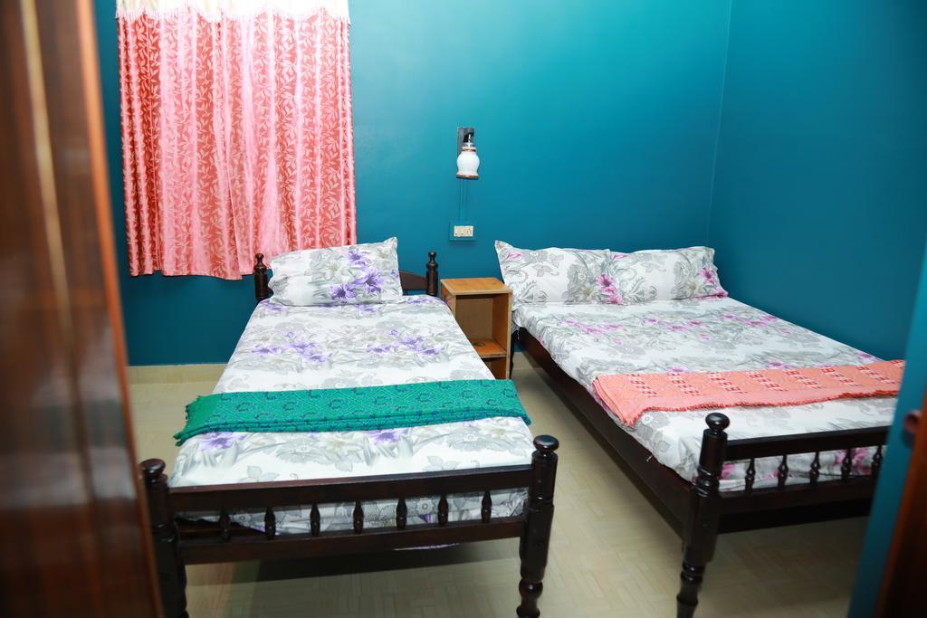 Sajeev Homestay Cherai Beach